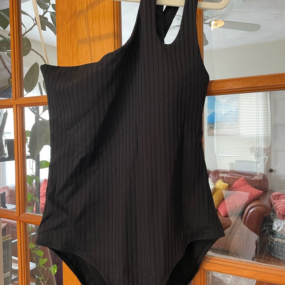 NWT Aerie Black One Shoulder Swimsuit